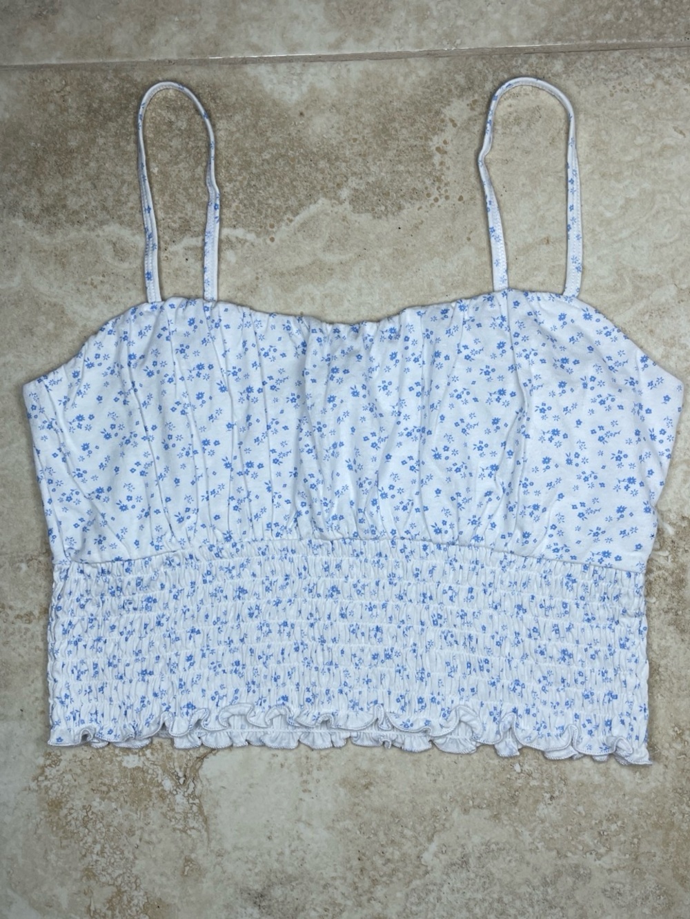 Hollister Blue & White Floral Size Large Tank crop Top